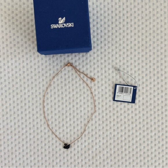 Swarovski Rose Gold- Tone Plated Crystal Black Swan Pendant Necklace New In Box - Picture 8 of 9